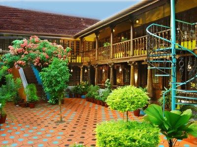 Rossitta Wood Castle बिस्तर और नाश्ता Kochi